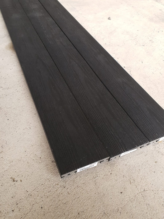 Eva Last I Series 138x25mm Composite Decking Baltic Nero (5.4m)