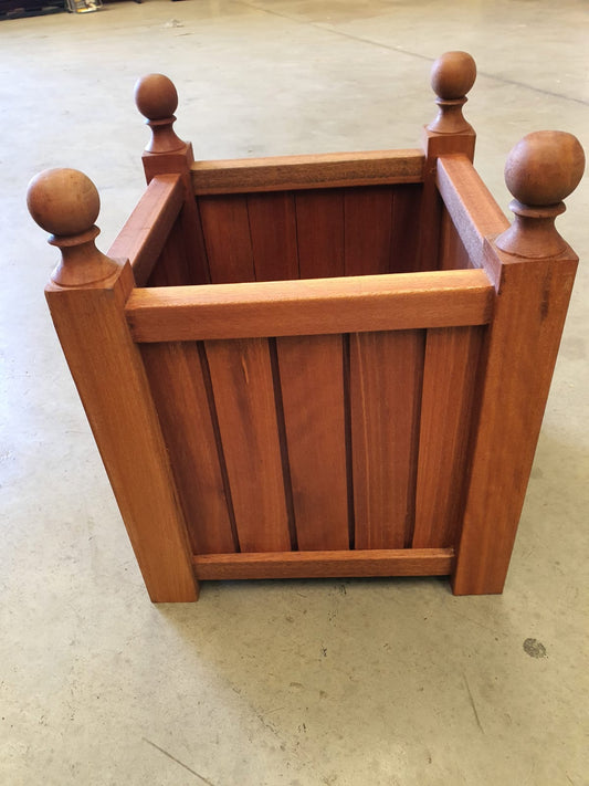 Bangkirai Readymade Planter (35 x 35 x 33 cm)